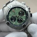 Breitling Avenger B01 Chronograph 44 - Image 2