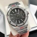Audemars Piguet Royal Oak 15400 - Image 2