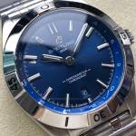 Breitling Chronomat Automatic GMT 40 - Image 3