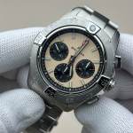 Breitling Avenger B01 Chronograph 44 - Image 3