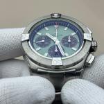 Breitling Avenger B01 Chronograph 44 - Image 4