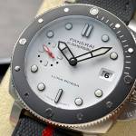 Panerai Submersible Luna Rossa - Image 4