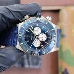 Breitling Super Chronomat B01 44 - Image 4