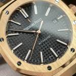 Audemars Piguet Royal Oak 15400 - Image 4