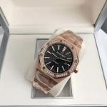 Audemars Piguet Royal Oak 15400 - Image 4