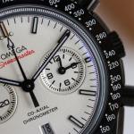 Omega Speedmaster Dark Side of the Moon - Image 4