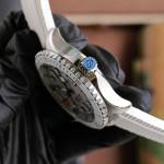 Breitling Superocean Automatic 42 - Image 5