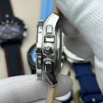 Breitling Avenger B01 Chronograph 44 - Image 5