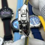 Breitling Avenger B01 Chronograph 44 - Image 5