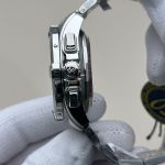 Breitling Avenger B01 Chronograph 44 - Image 5
