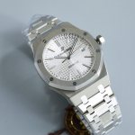 Audemars Piguet Royal Oak 15400 - Image 5