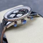 Breitling Navitimer B01 Chronograph 43 - Image 6