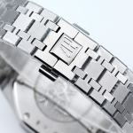 Audemars Piguet Royal Oak 26120 - Image 6