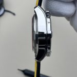 Breitling Avenger B01 Chronograph 44 - Image 6