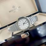 Patek Philippe Nautilus 7118 - Image 6