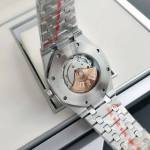 Audemars Piguet Royal Oak 15400 - Image 8