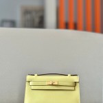 Kelly Pochette Swift Jaune Poussin (1Z) Gold Hardware