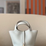 Picotin Lock 18 Clemence Blue Brume(T0) Gold Hardware