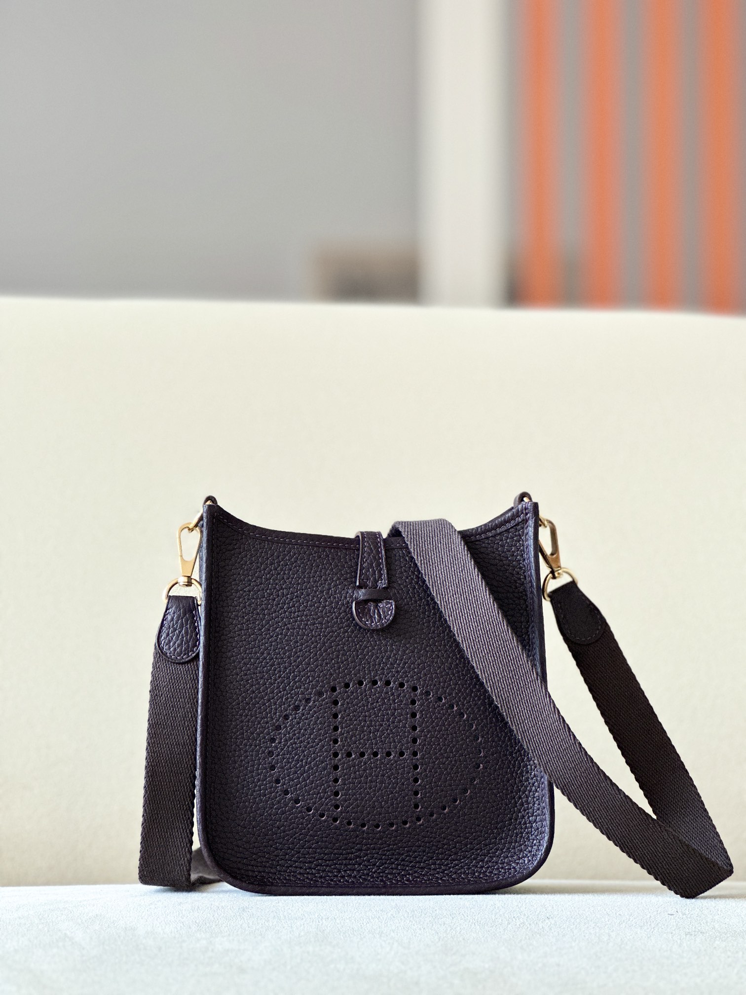 HSC-821560509E2B Evelyne TPM Clemence Raisin 59 Gold Hardware - Image 1