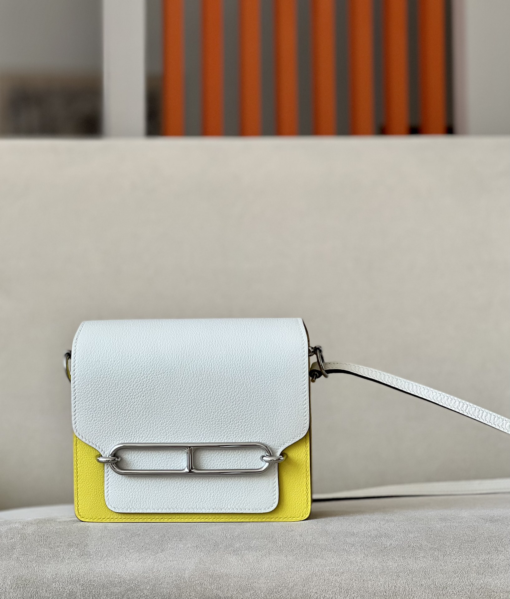 HSC-A6B016F94D09 Roulis Mini HSS Evercolor Blanc (01) And Lime(9R)Palladium Hardware - Image 1