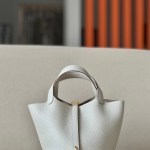 Picotin Lock 18 Clemence  Beton(8L) Gold Hardware