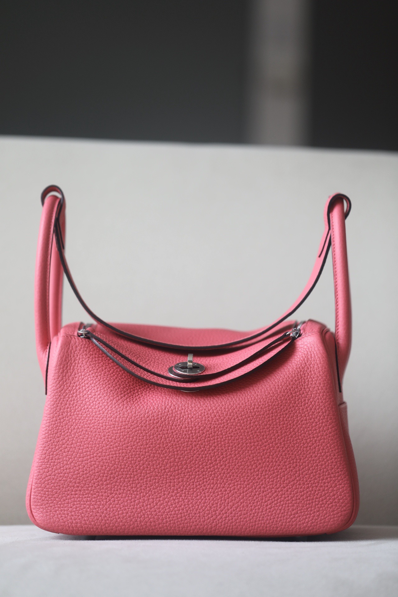 HSC-B6A30C553170 Lindy 26 Clemence Rose Lipstick (U5) Palladium Hardware - Image 1