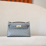 Kelly Pochette Ostrich Gris Asphalte (M8) Gold Hardware