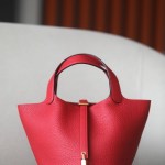 Picotin Lock 18 Clemence Rouge Laque(3M) Gold Hardware