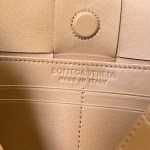 Bottega Veneta BV Cassette Pouch On Strap - Image 4