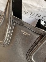 Givenchy Antigona - Image 6