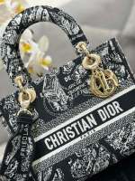 Dior Medium Lady D-Lite bag - Image 5