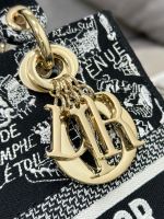 Dior Medium Lady D-Lite bag - Image 6