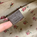 Gucci NEO VINTAGE GG SUPREME MESSENGER BAG - Image 3