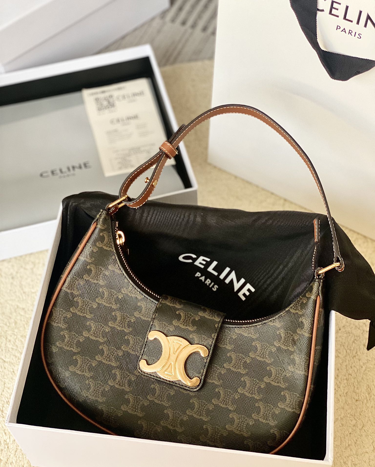 HSC-05B46B726ADA CELINE AVA TRIOMPHE SOFT BAG - Image 1