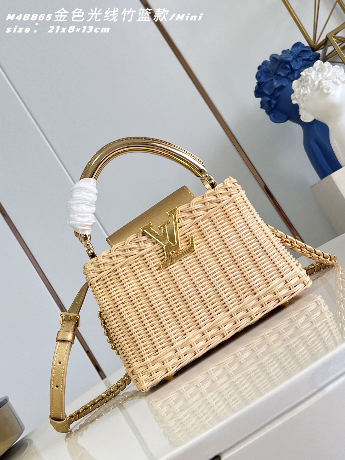 HSC-05C752F4C39A Louis Vuitton Capucines Mini - Image 1
