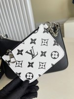 Louis Vuitton Marelle Handbag - Image 4