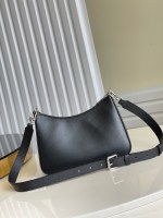 Louis Vuitton Marelle Handbag - Image 8