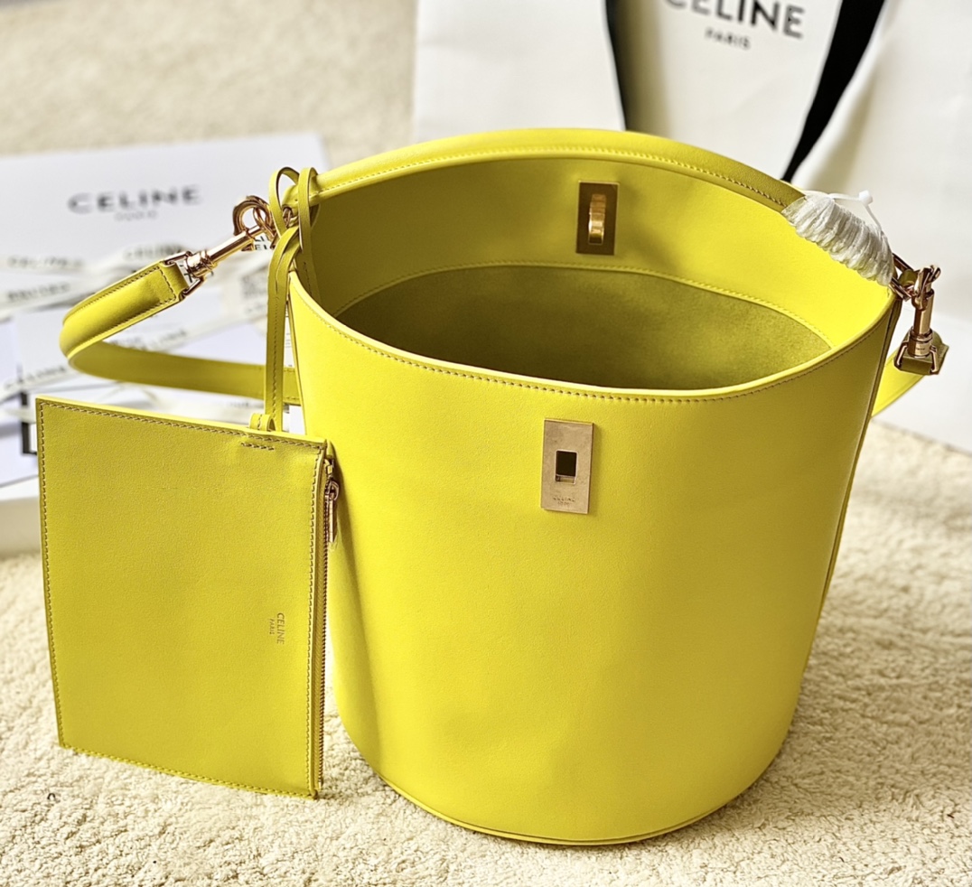 HSC-0908CD914EE8 CELINE Bucket 16 - Image 1