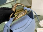Chloé Kiss Bag - Image 8