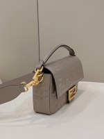 Fendi Baguette Medium Bag - Image 3