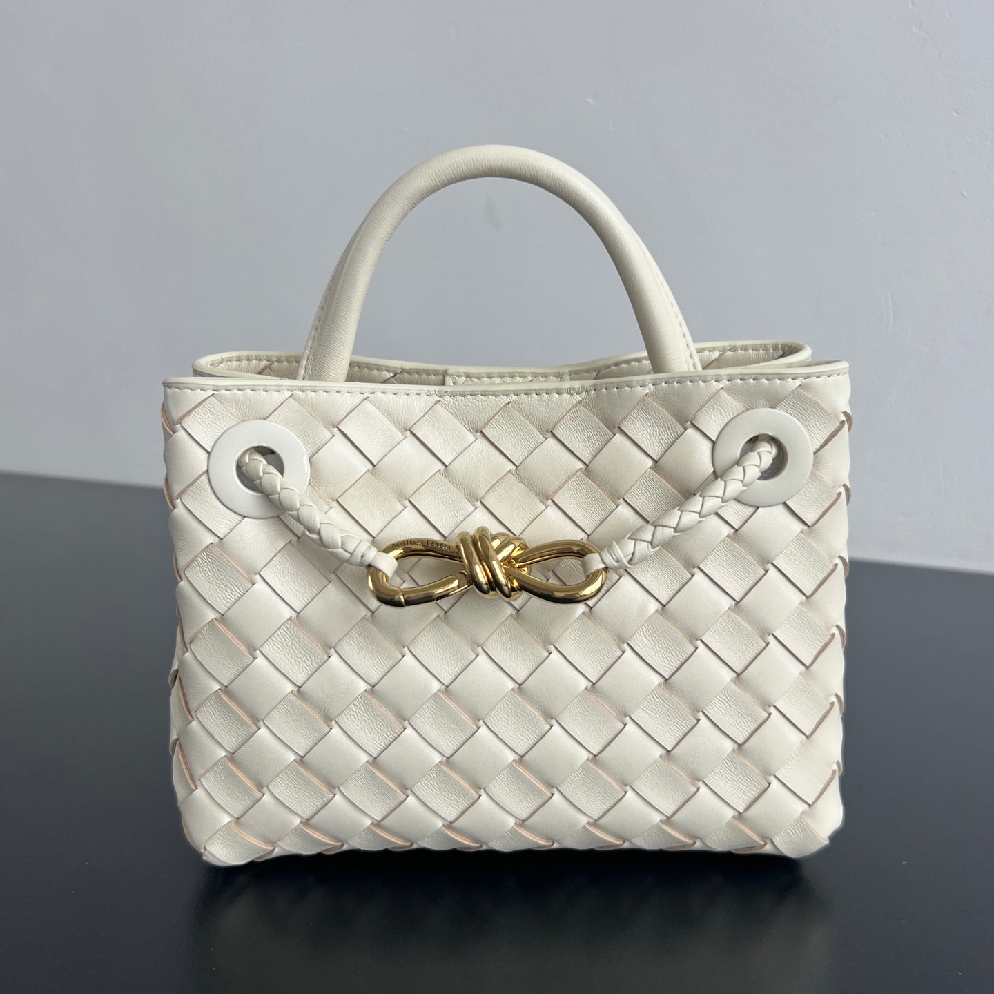HSC-0C652B80CB9B Bottega Veneta Mini Andiamo - Image 1