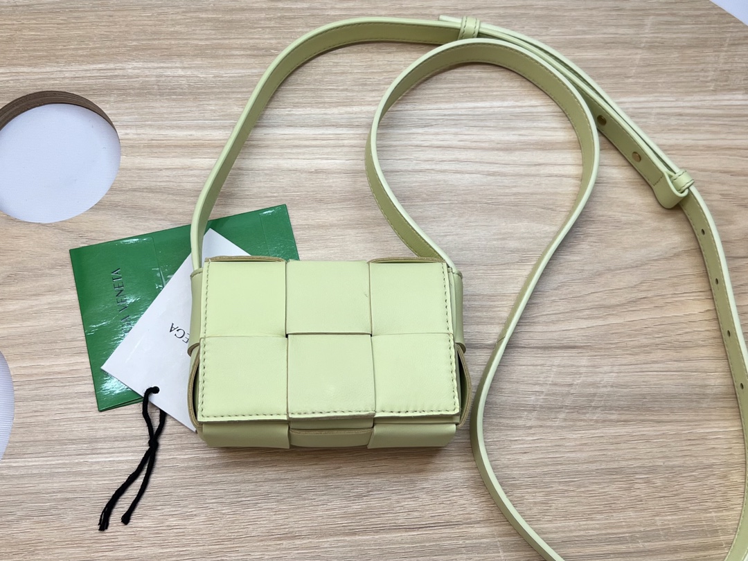 HSC-0C79F2F19FF6 BOTTEGA VENETA BV Candy Cassette - Image 1