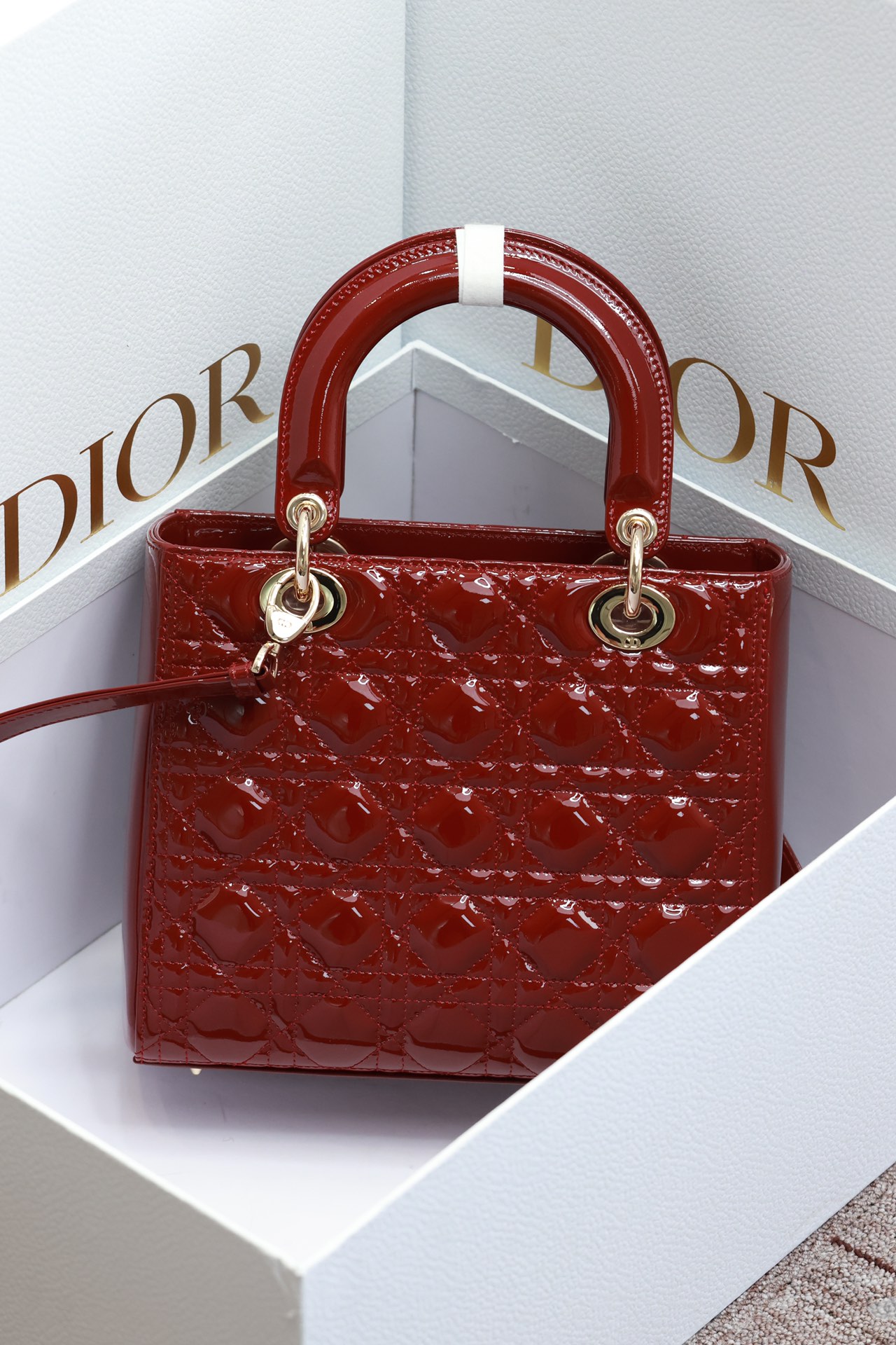 HSC-0CE2DA1DCD92 Medium Lady Dior Bag - Image 1
