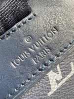 Louis Vuitton Christopher Medium - Image 6