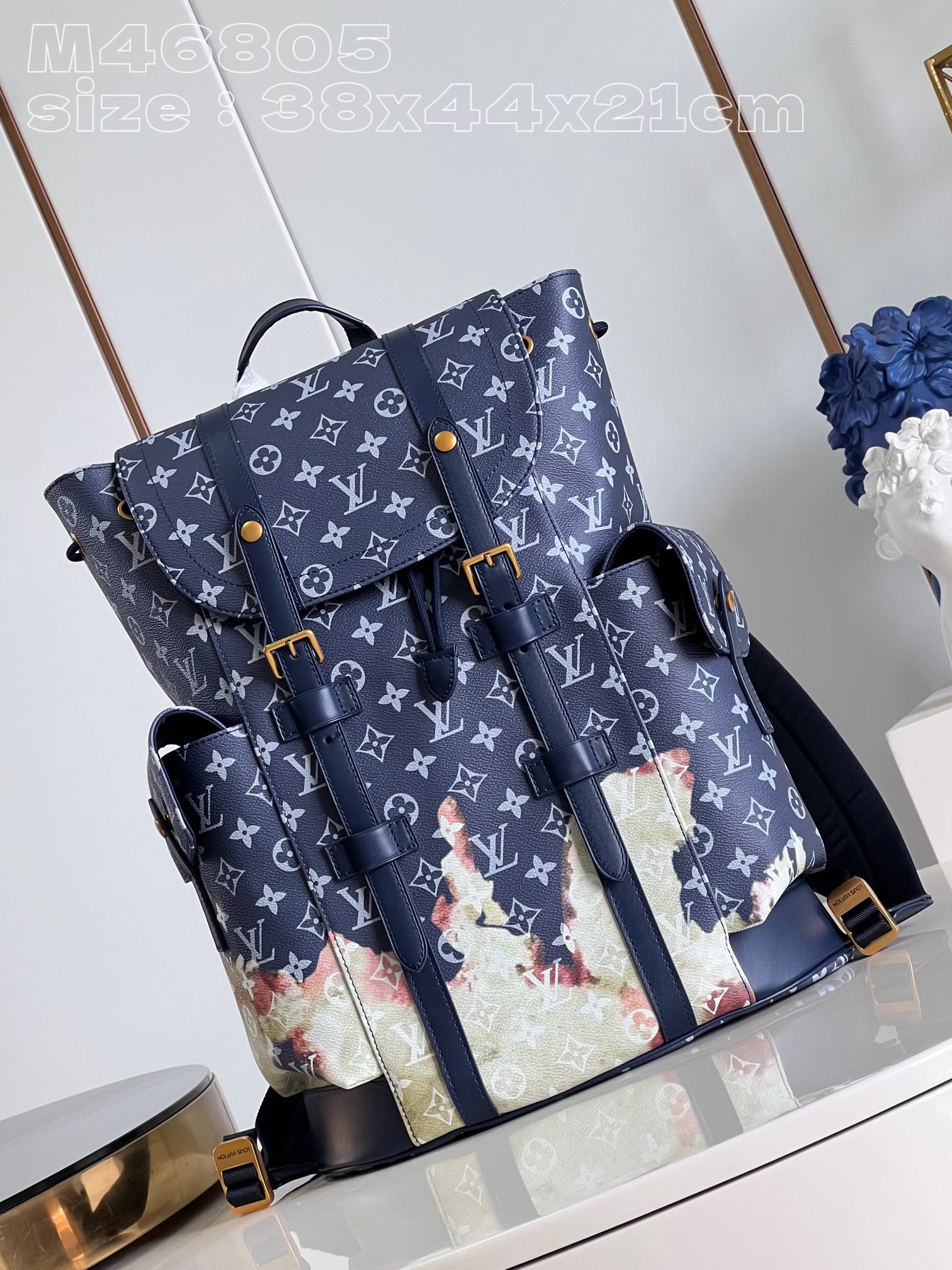HSC-0D96F35EE93A Louis Vuitton Christopher Medium - Image 1