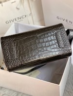 Givenchy Antigona Medium - Image 7