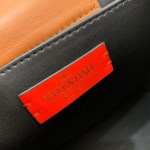 Valentino Garavani Supervee - Image 3