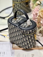 DIOR MEDIUM CD SIGNATURE VANITY CASE - Image 5