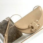 CELINE BESACE CUIR TRIOMPHE