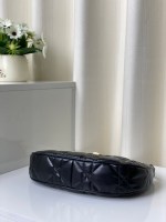 CD LOUNGE - Image 6